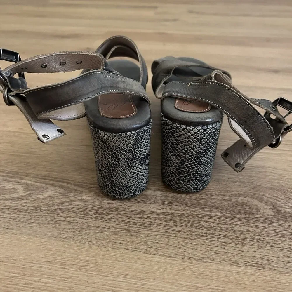Freebird Sandals 7 Larae Snake Print Leather Gray Platform Wedge Buckle Strap